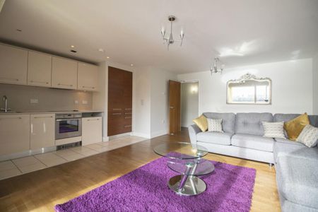 2 bedroom apartment to rent - Photo 2