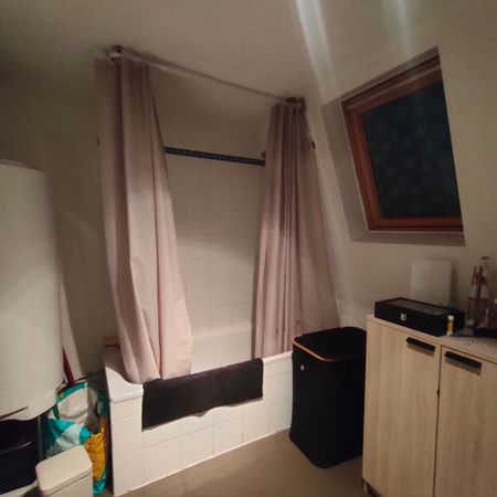 Location Appartement 3 pièces 57m² - Photo 3