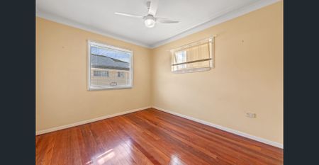 Look At This One! - Photo 3