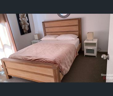 Fully furnished coastal living - Photo 3