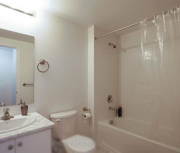 For Lease - 110 Durham Avenue, Barrie, Ontario - Photo 4