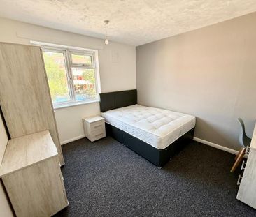 5 bedroom house of multiple occupation to rent - Photo 3