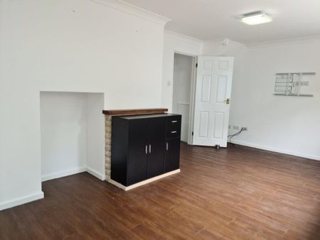 3 bed Terraced in Lower Collapark , Totnes, TQ9 5LP - Photo 2