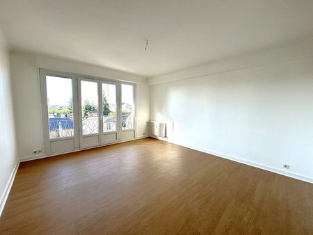 Location Appartement 3 pièces 68m² - Photo 2