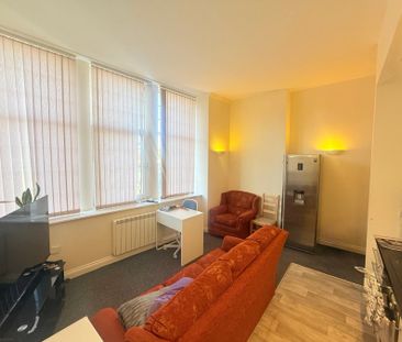 Sherborne Road, Yeovil, Somerset - Photo 3