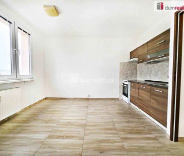 pronájem zrekonstruovaného bytu 1+1, 35 m - Photo 2