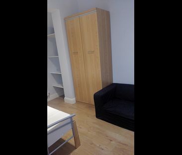 Studio Flat, Gladstone Park Gardens, NW2 - Photo 6