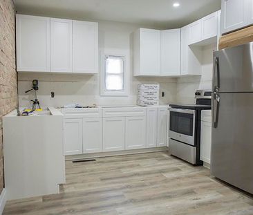 For Lease - 160 Darling Street Unit# 2, Brantford, Ontario - Photo 4