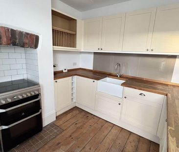 3 bedroom terraced house to rent - Photo 6