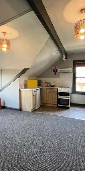 Chestnut Avenue, Leeds, LS15 - Photo 1