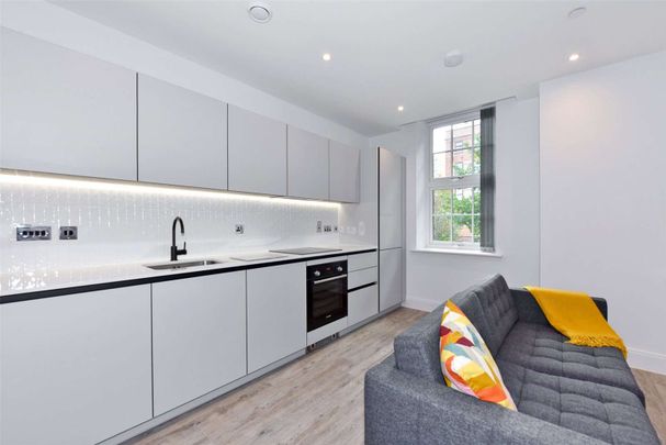 A modern one bedroom apartment in the much sought after Horlicks Factory building. - Photo 1