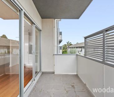 “Stylish apartment in the heart of Thornbury” - Photo 5