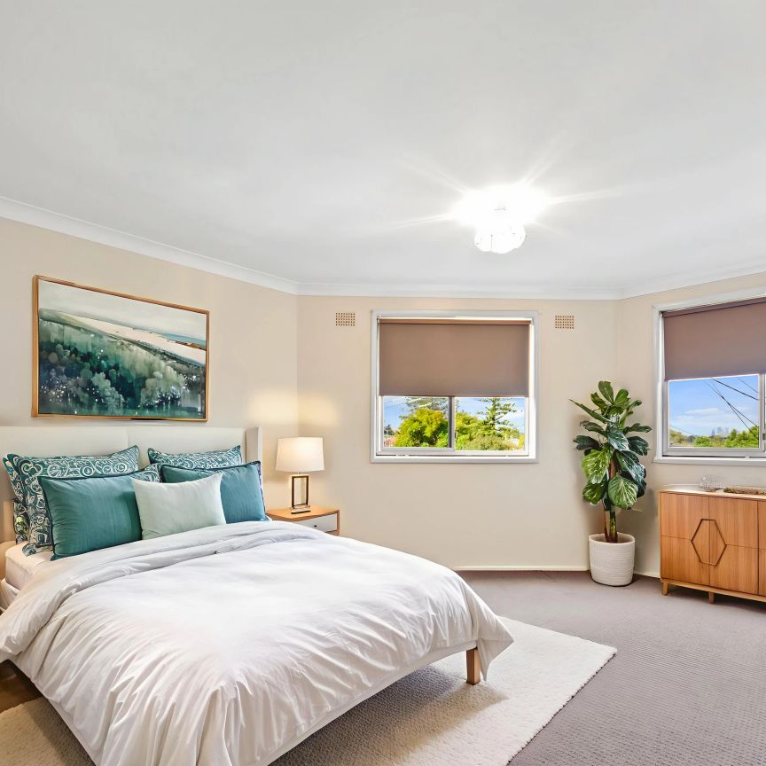 Conveniently Located 4 Bedroom Unit - Photo 1