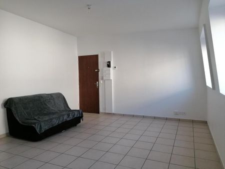 Location Appartement 1 pièce 28m² DIJON 21000 - Photo 2