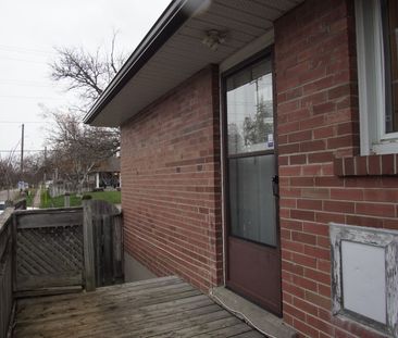 For Lease - 248 St Vincent Street Unit# Upper, Barrie, Ontario - Photo 1