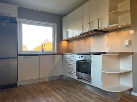 Tunnlandsvägen, Mariestad - Photo 2