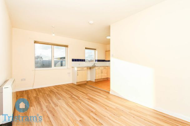 2 bed Apartment for Rent - Photo 1