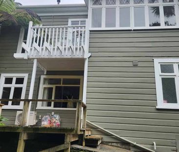 Well Located 3 Bedroom Flat - Photo 1