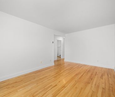 1865 Av. Albert-Murphy, #8 - Photo 1