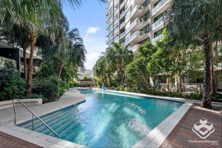 Spacious 2 Bedroom 2 Bathroom Unit For Rent With Views - Photo 4