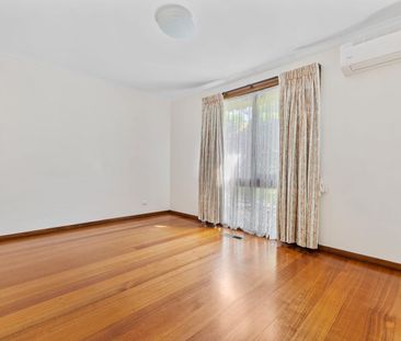 Spacious Family Home in Prime Convenient Location! - Photo 6