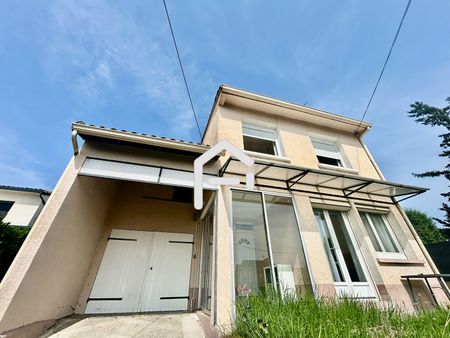 A louer : Maison à étage de 4 pièces à L'Union avec un garage et un jardin - Photo 2