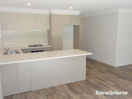 3 Bedroom Townhouse - Photo 5