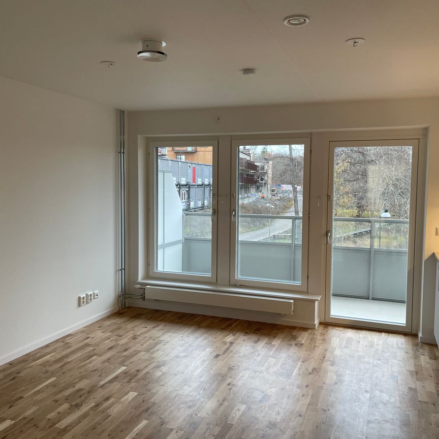 Klockelundsvägen, Farsta - Photo 1