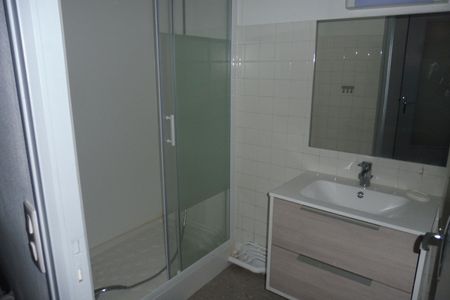 Location Appartement 2 pièces 41m² ANGOULEME 16000 - Photo 4