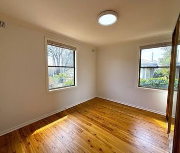 Charming 3-Bedroom Home for Rent in Nowra! - Photo 3