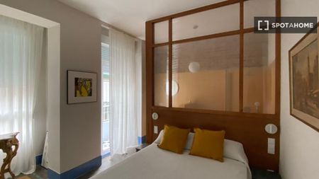 2 bedroom luxury Flat for rent in Valencia - Photo 5