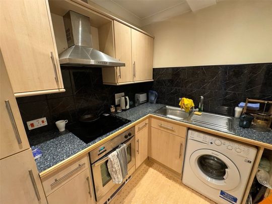 1 Bedroom Flat / Apartment - Howard Road, Southampton - Photo 1