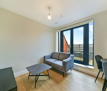 2 bedroom apartment - Photo 2