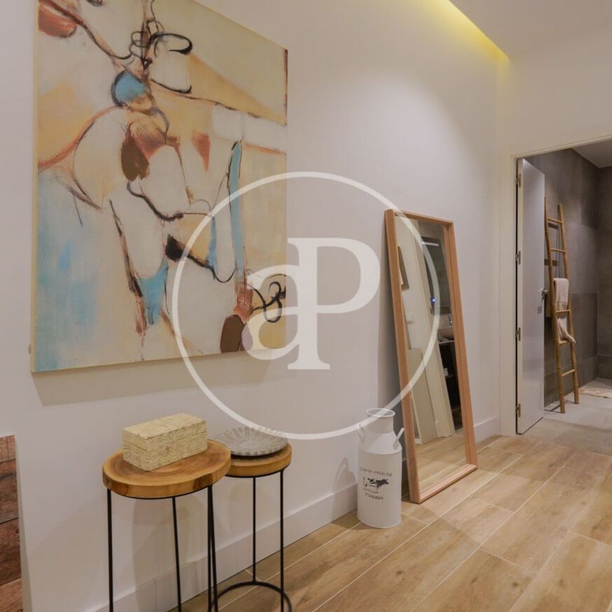 Flat for rent in calle Ibiza. - Photo 1