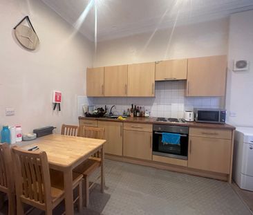 24 Woodland Terrace Flat 3 - Photo 2