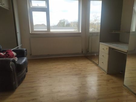 1 Bed Flat, Nightingale Road, N22 - Photo 5