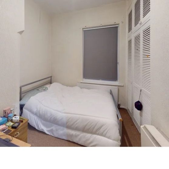 207 Flat 2 Belle Vue Road, Leeds, LS3 1HG - Photo 1