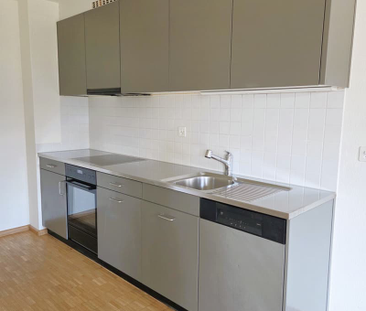 "Geräumige 4-Zimmerwohnung im Grünen" - Photo 3