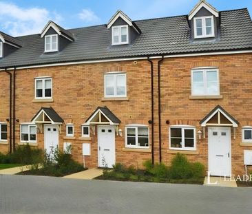 3 bedroom mid-terrace to rent Kingsgate, Market Deeping PE6 - Photo 1