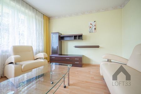 Trzypokojowe mieszkanie z balkonem na parterze w Jaworznie na Leopoldzie do wynajęcia | Spacer 3D - Zdjęcie 3