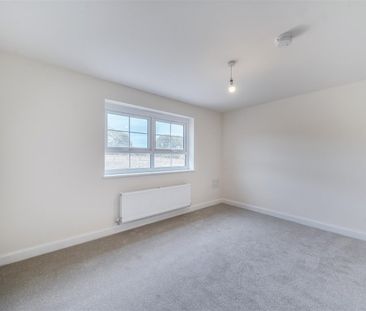 4 Bedroom House - End Terrace - Photo 6