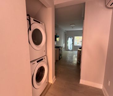 240 Blackburn - Photo 2