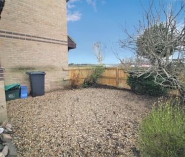 2 bedroom end of terrace house to rent - Photo 6