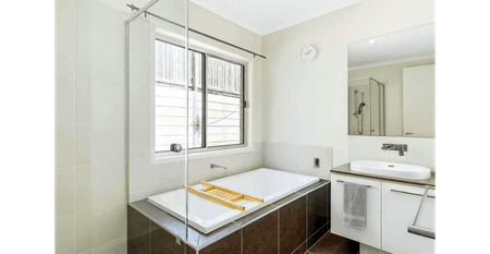 Modern Family Home in a Prime Springfield Lakes Location - Photo 5