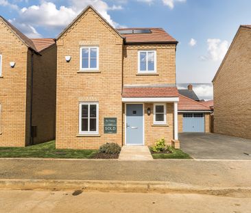 Upton Hall Crescent, Upton - Photo 2