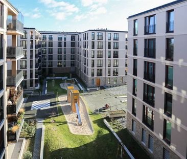 Moderne 2-Zi.-Wohnung am Wasser mit großer Loggia und durchdachtem ... - Photo 5