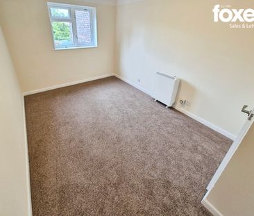 2 bed flat to rent in Moat Court, 42 Branksome Wood Road, Bournemou... - Photo 5