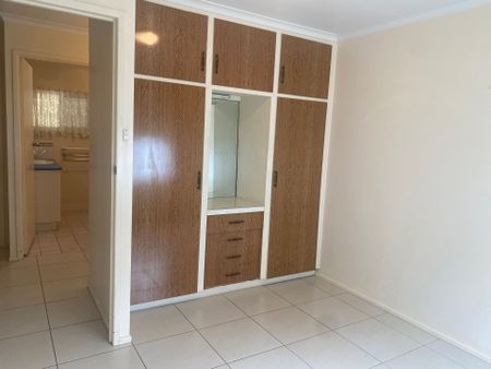 Charming 3-Bedroom Family Home in South Mackay – Comfort Meets Convenience! - Photo 3