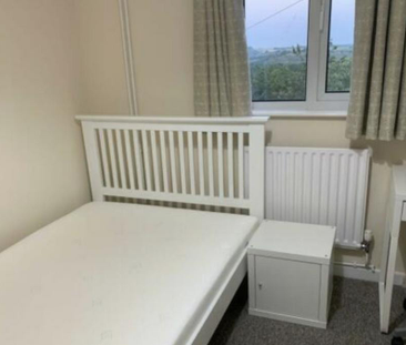 4 bedroom terraced house to rent - Photo 6