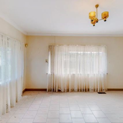 3 Bed, 1 Bath - Photo 1